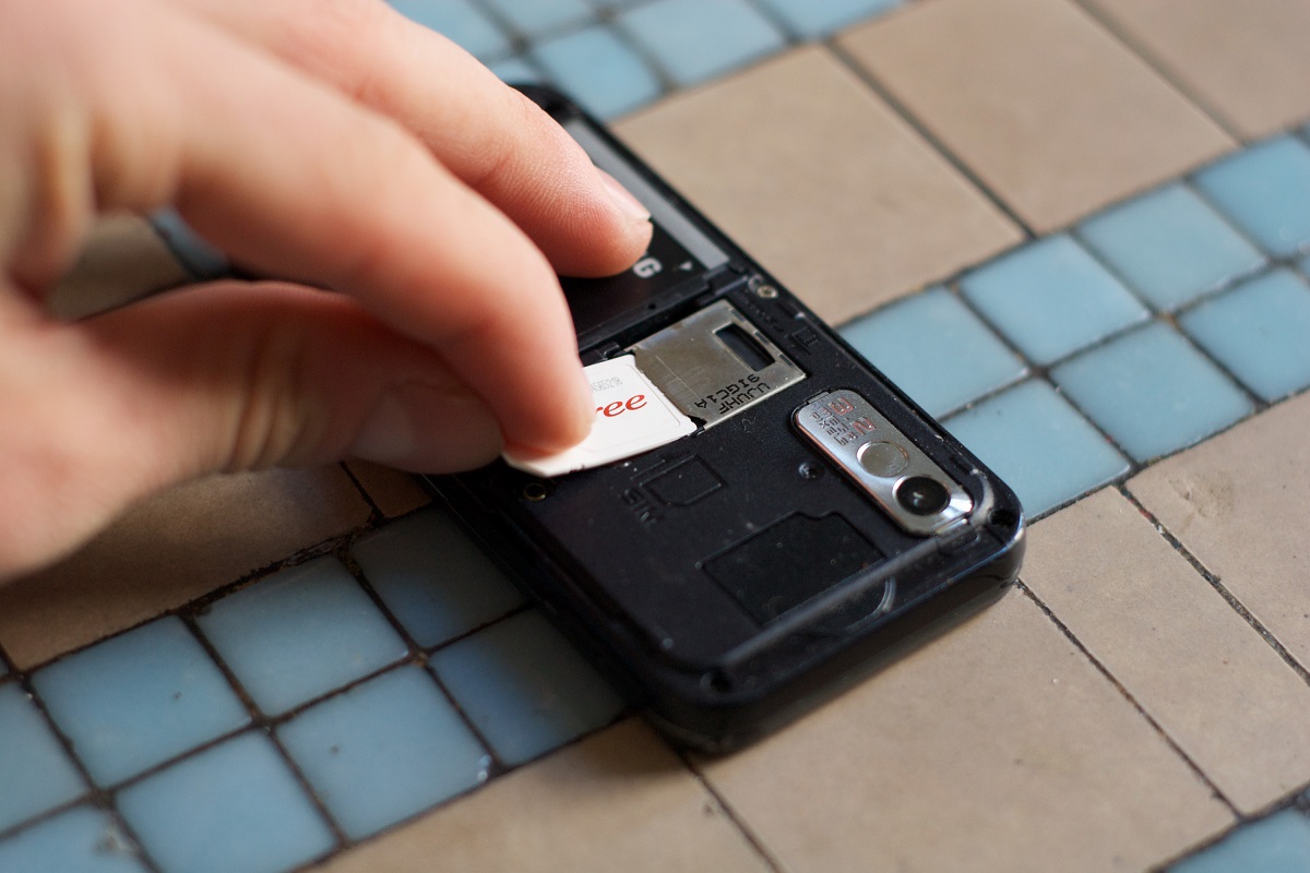 Inserting SIM Card In Samsung S20: A Step-by-Step Guide