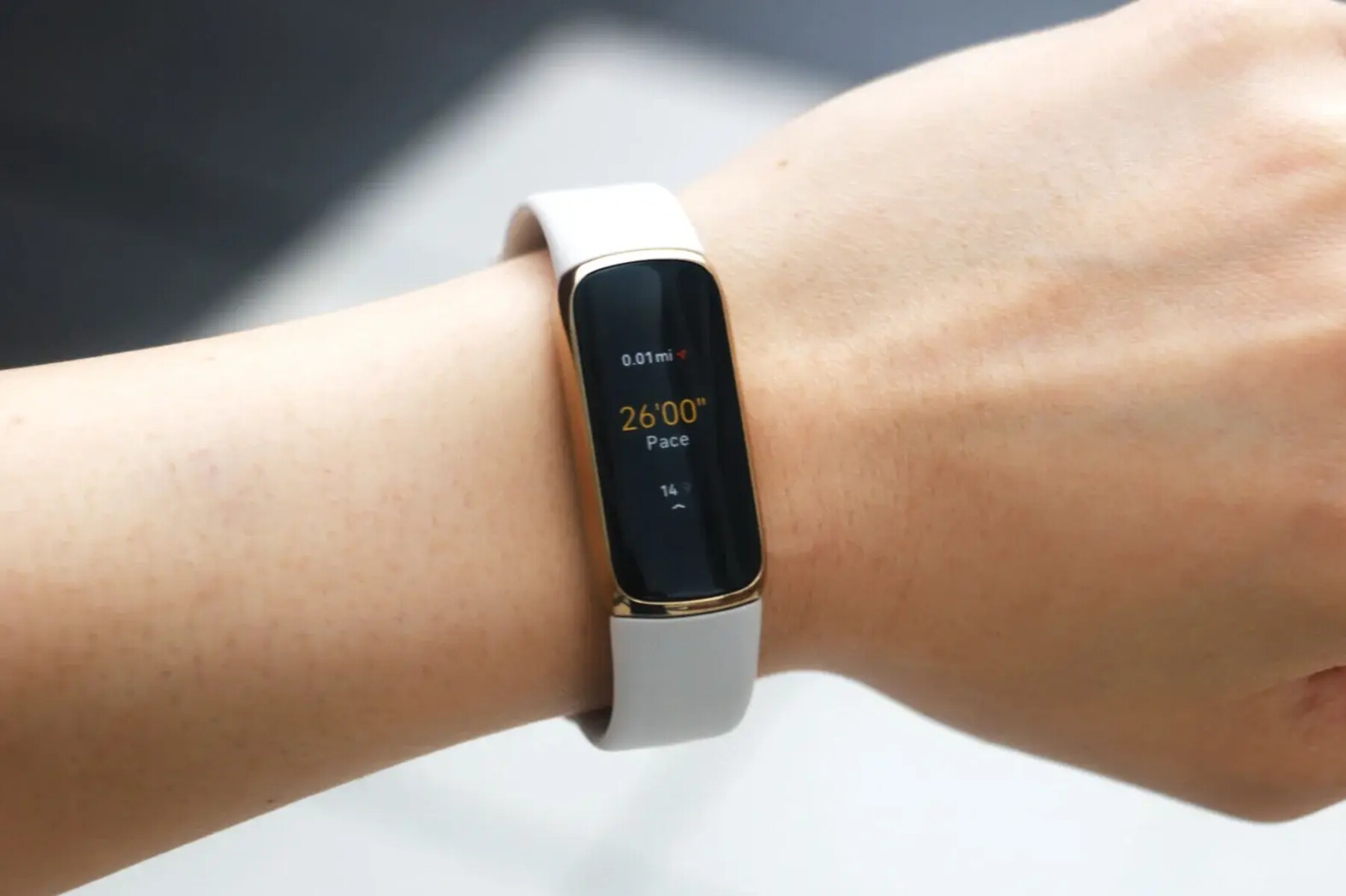 Luxe Refresh: A Guide To Restarting Your Fitbit Luxe