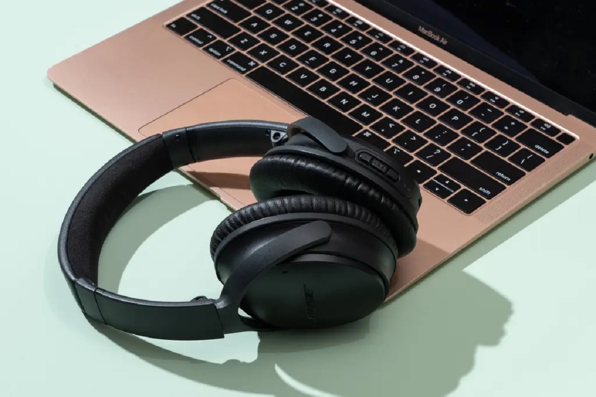 macbook-audio-setup-connecting-your-headset-to-a-macbook