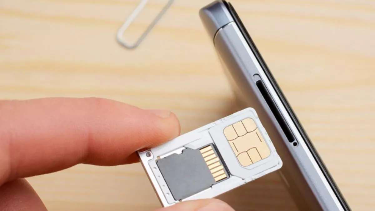 necessity-of-getting-a-new-sim-card-with-a-new-phone