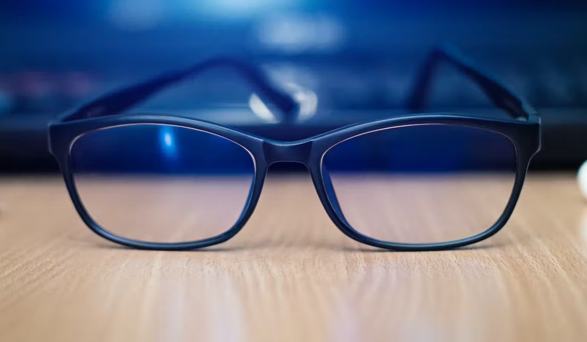 Optical Standards: Understanding The Ideal Blue Light Blockage In Glasses
