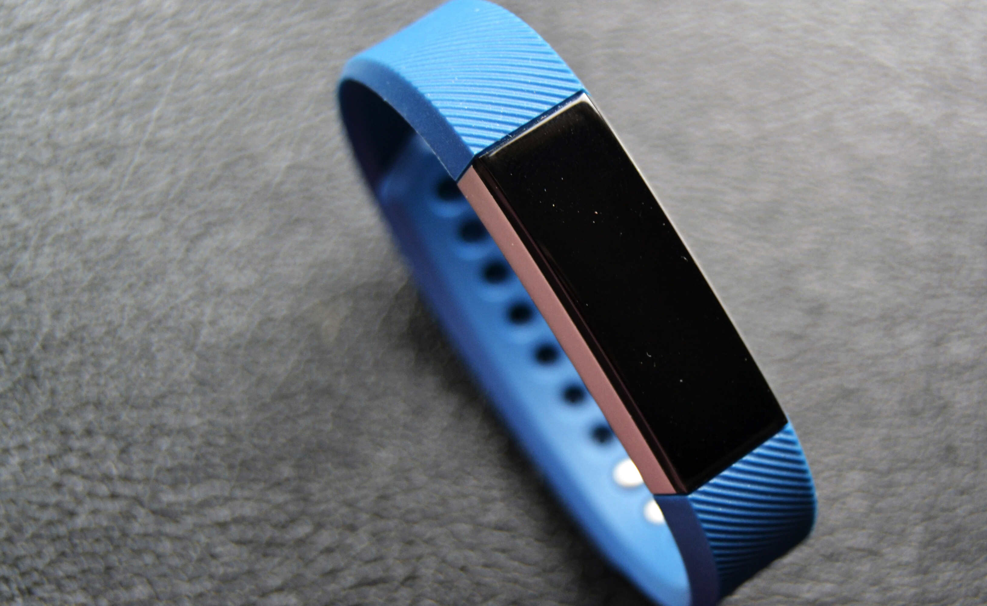Power Problems: Troubleshooting Fitbit Shutting Off Issues
