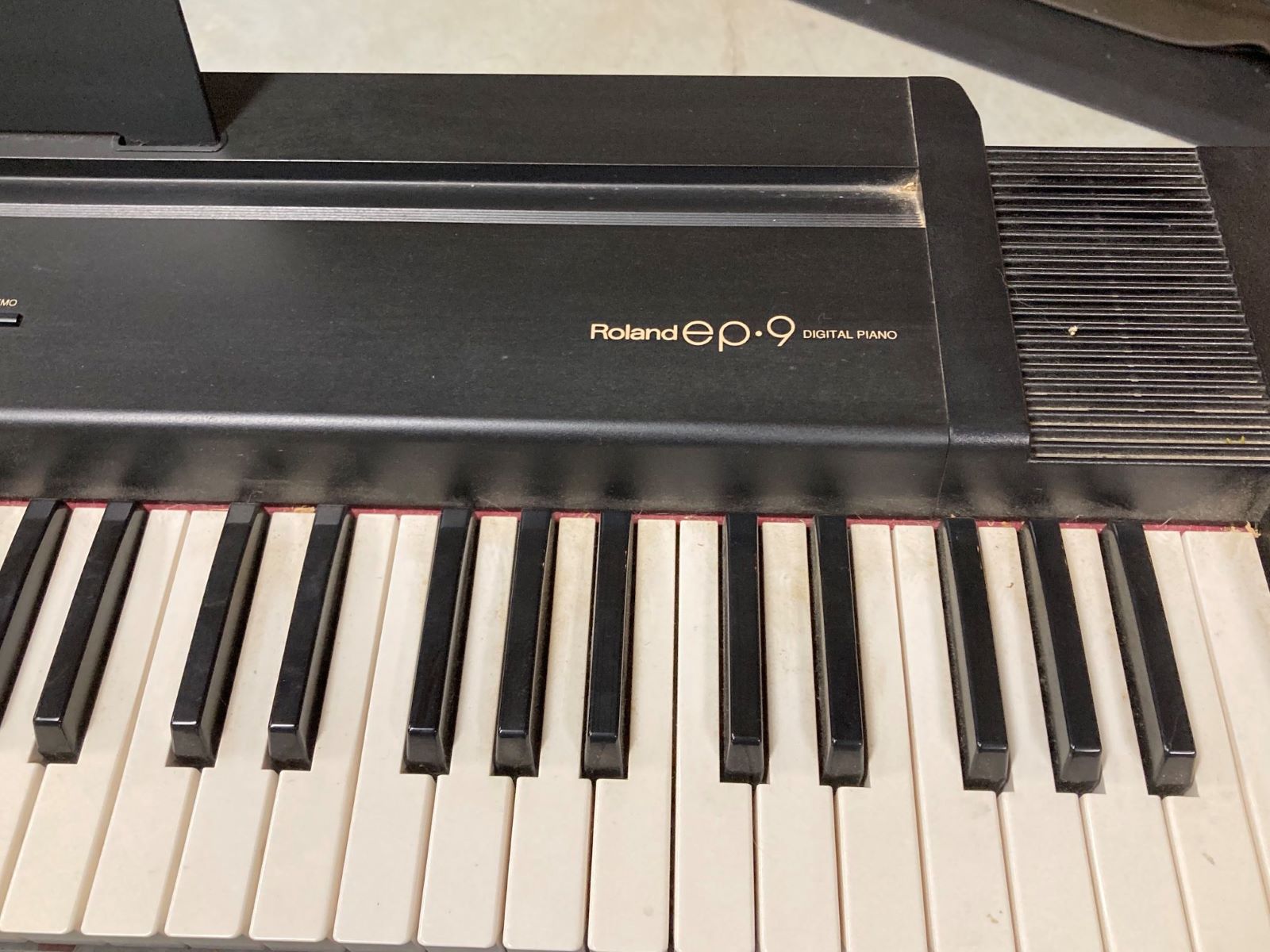 Roland EP 9 Digital Piano: How To Record MIDI