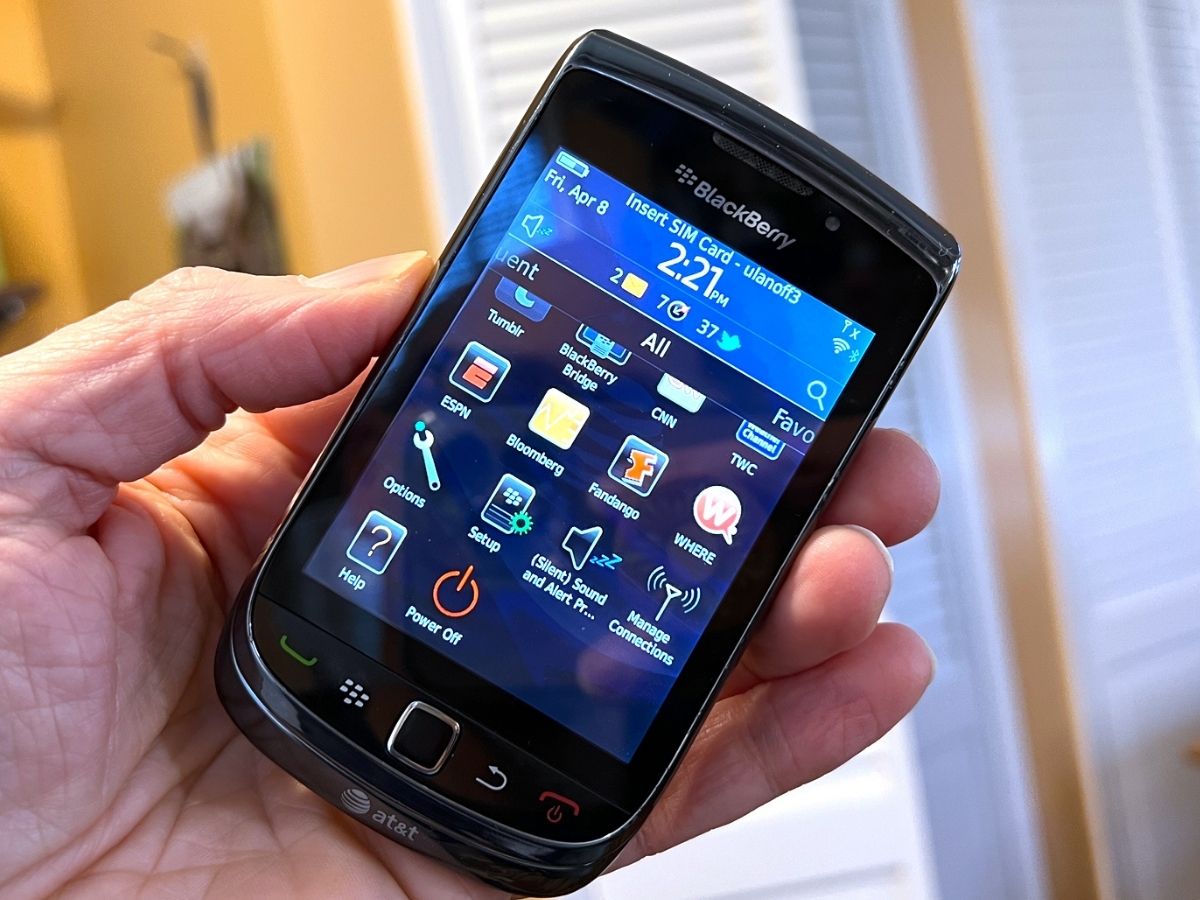Safely Extracting SIM Card From Blackberry Torch: A Comprehensive Guide