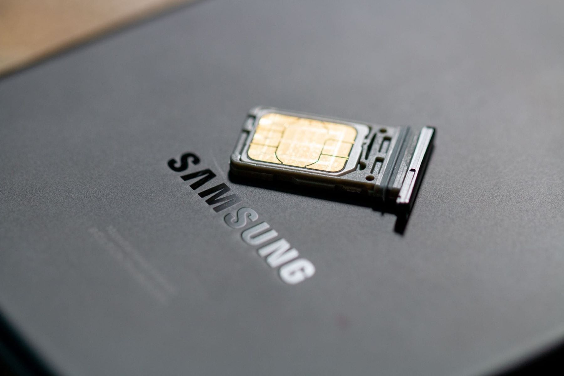 Safely Extracting SIM Card From Samsung Phone