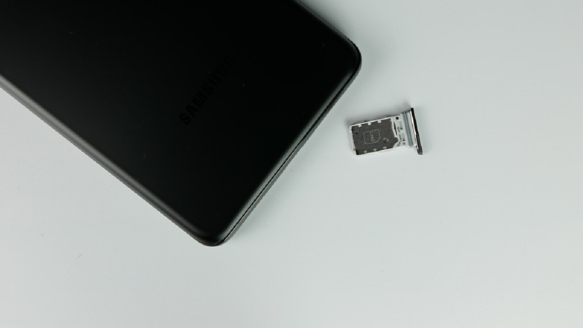 Safely Extracting SIM Card From Samsung S21 FE