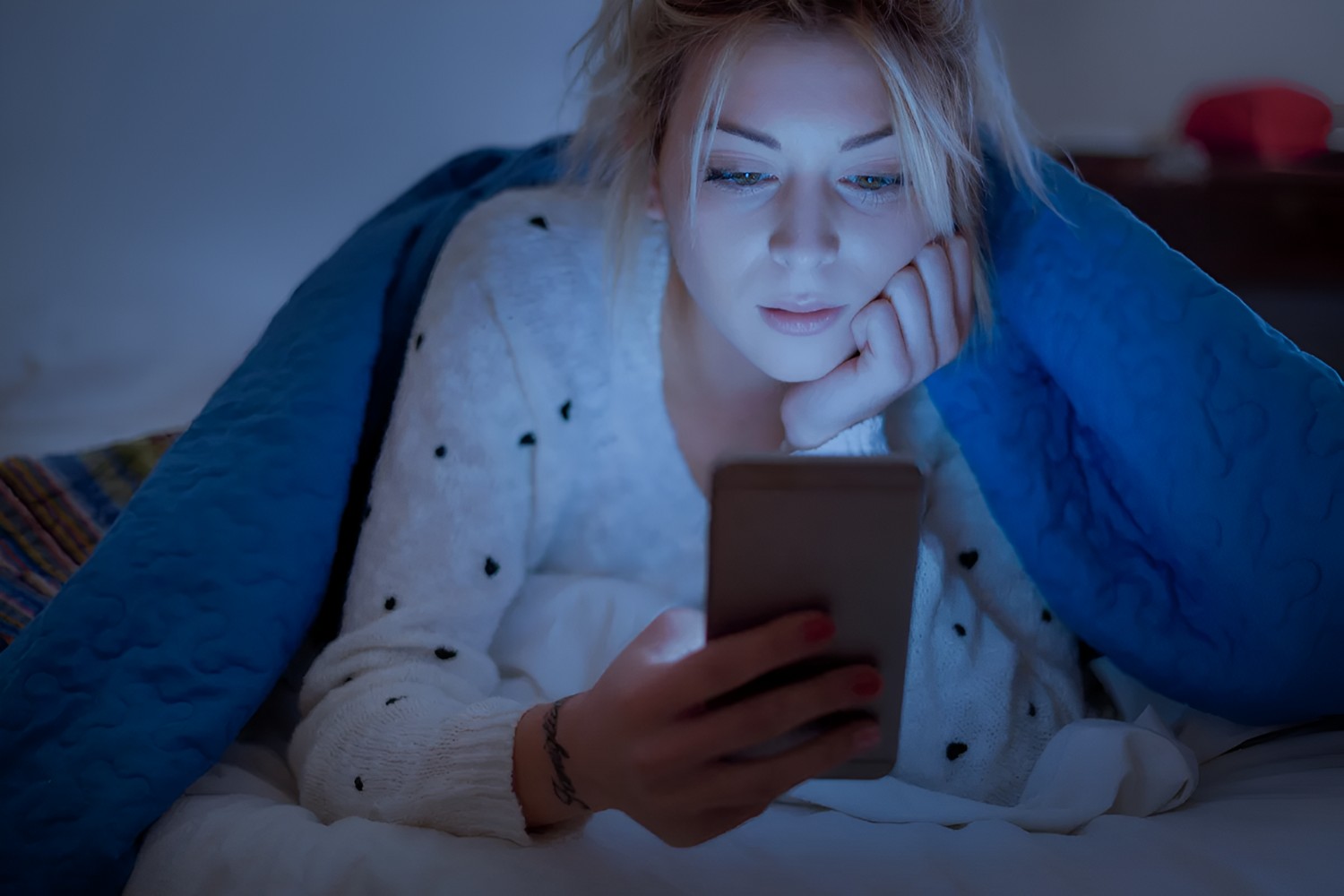 Sleep Hygiene Tips: Timing To Avoid Blue Light Before Bed