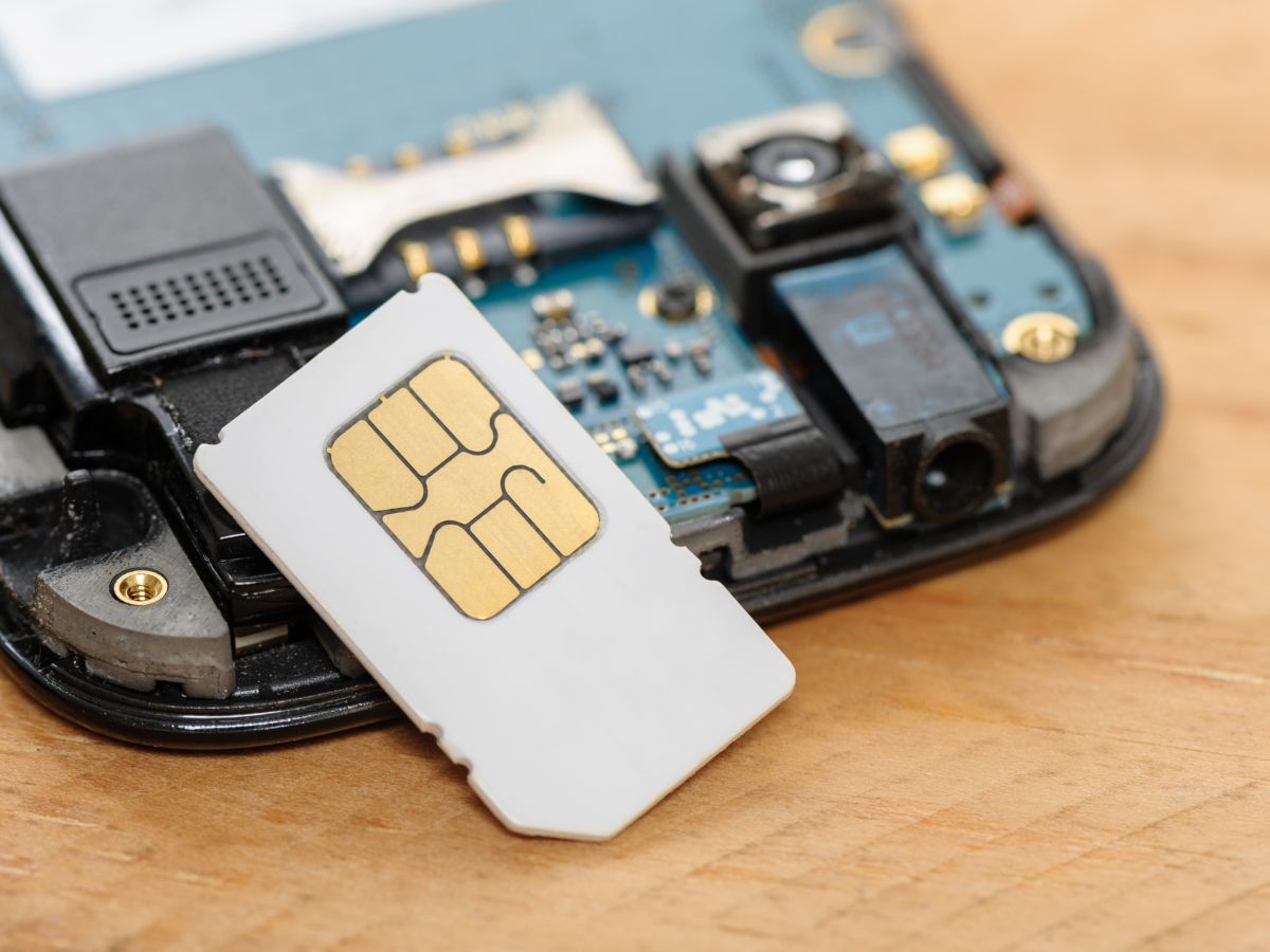 Understanding The Functionality Of A SIM Card In Phones