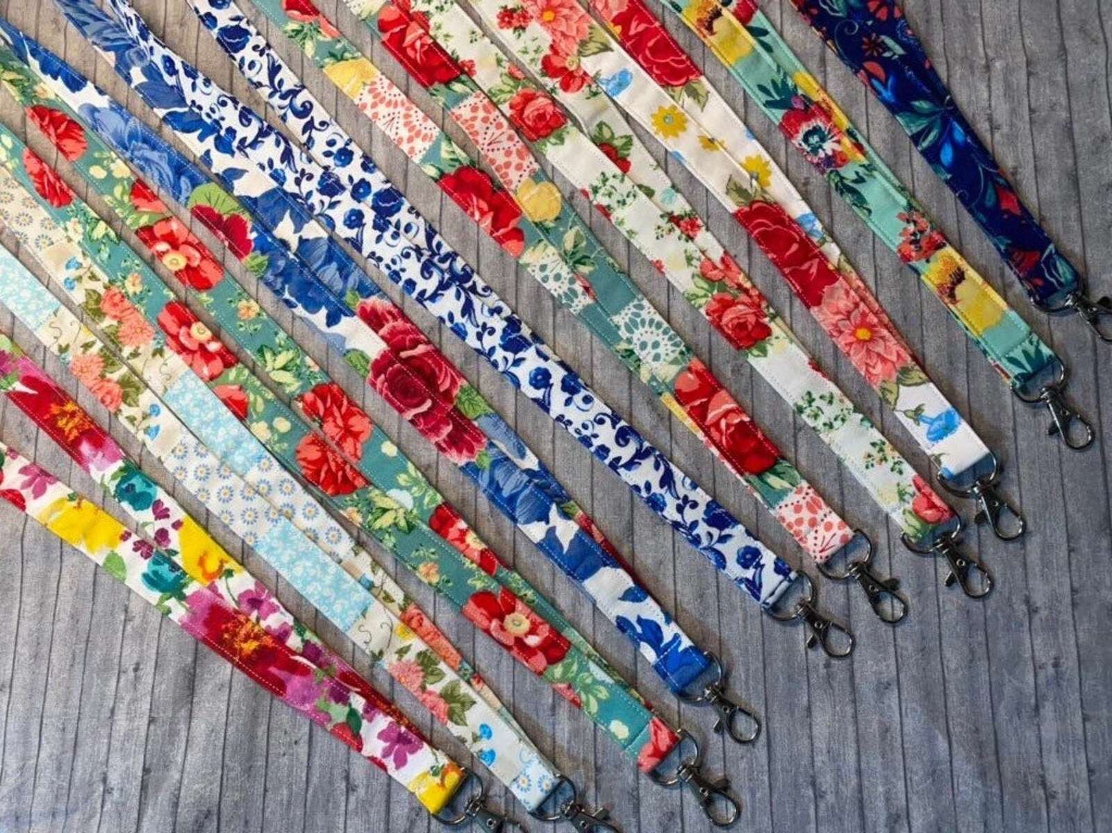 Unveiling The Basics: Everything You Need To Know About Lanyards