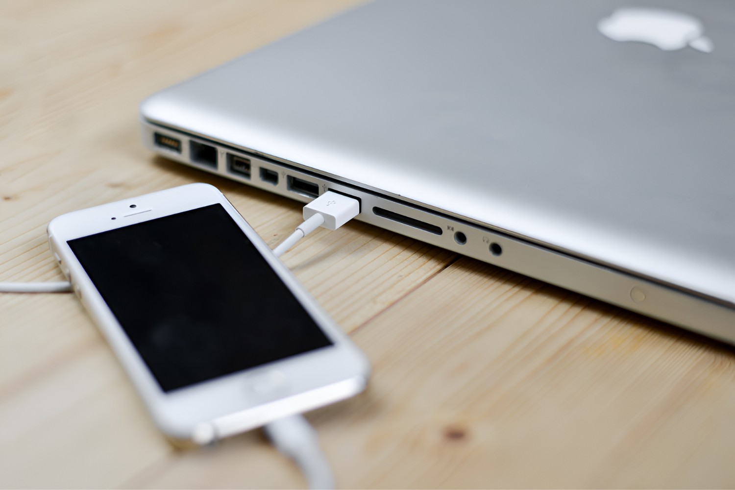 USB Connection With IPhone Hotspot: Quick Guide