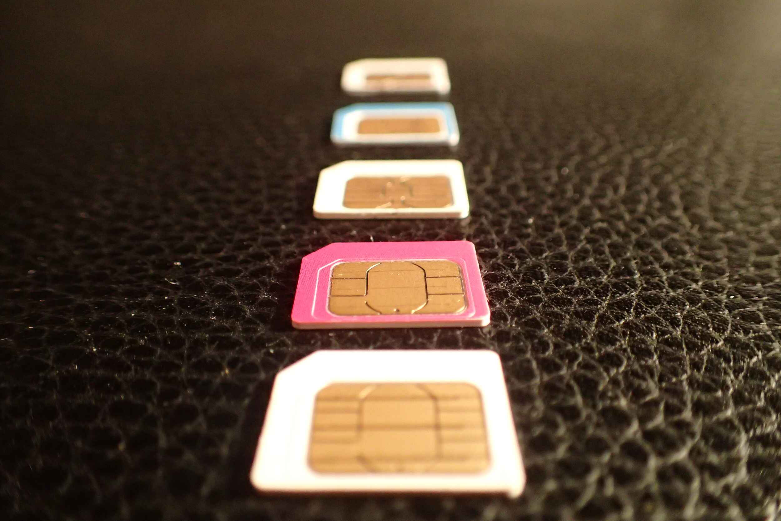 Utilizing A SIM Card While Traveling: Essential Tips