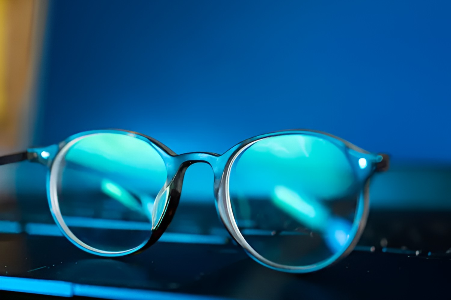 Verifying Protection: Methods To Check If Your Glasses Block Blue Light