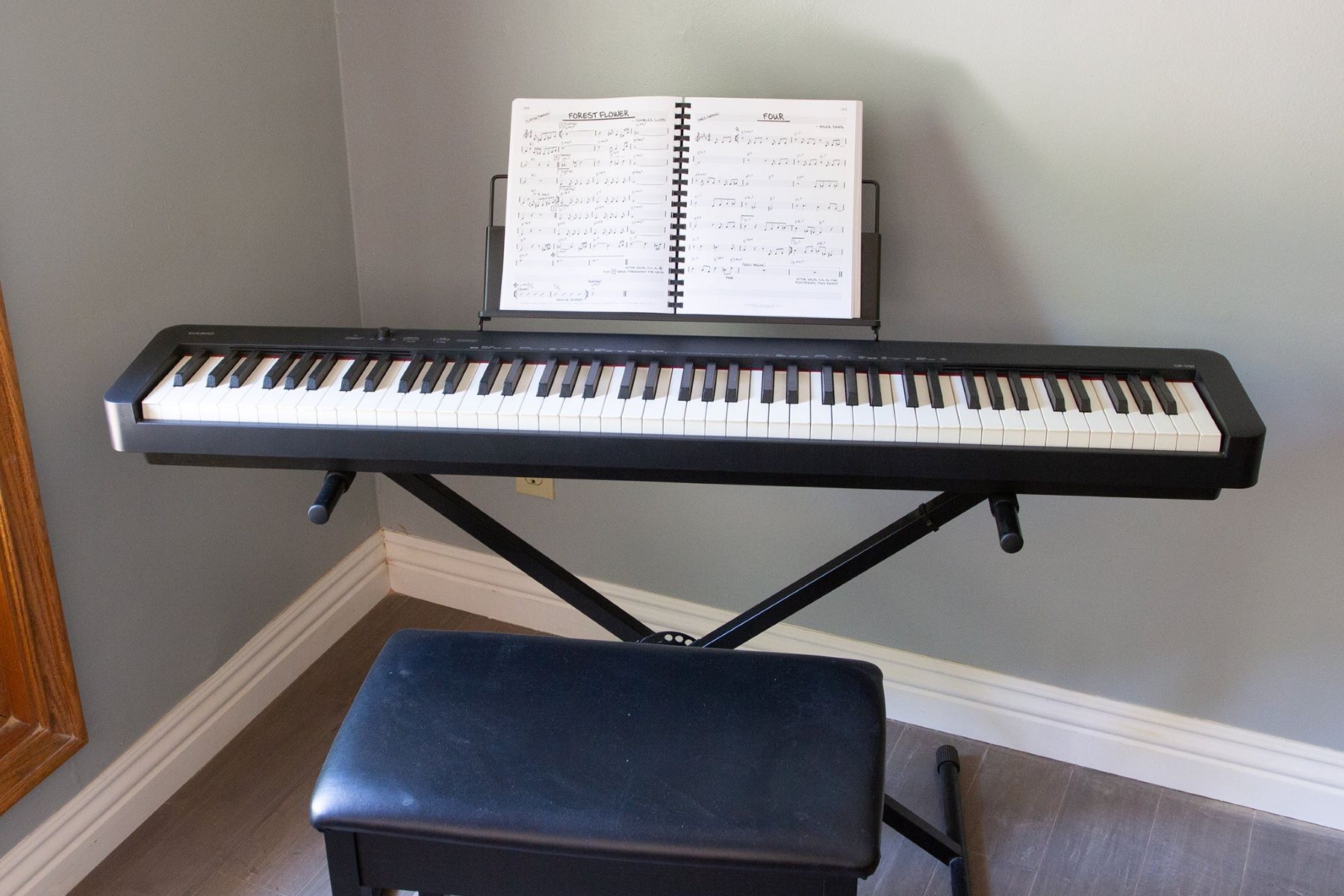 what-other-equipment-will-i-need-for-playing-a-show-with-a-digital-piano