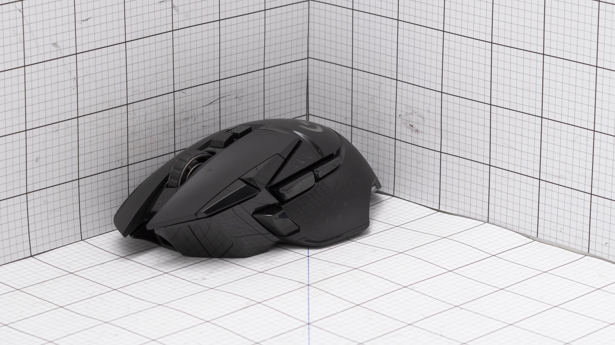 Which Is Better: G903 Or G502 Lightspeed Wireless Gaming Mouse?