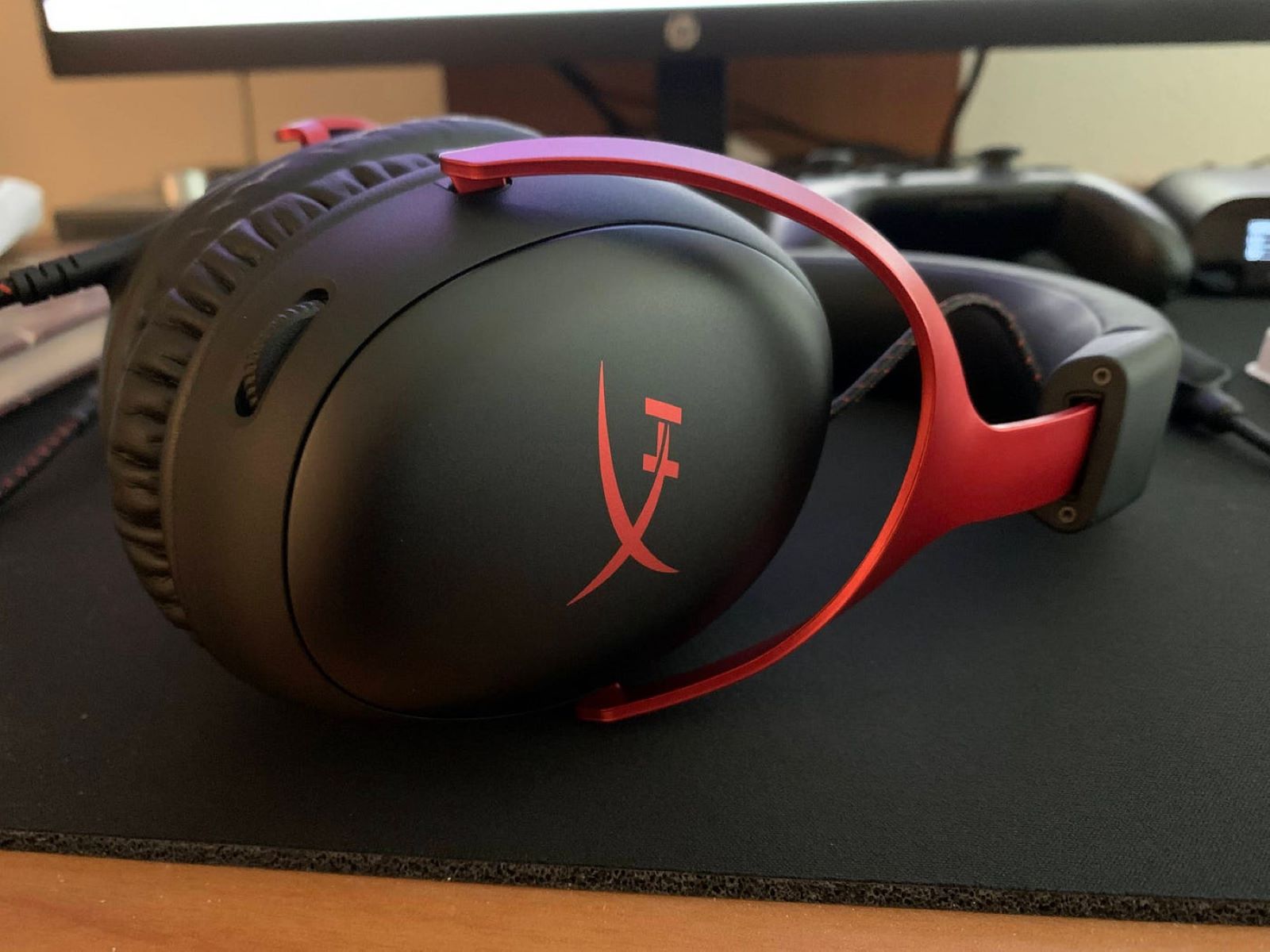 Why Can’t I Hear Behind Myself With The HyperX Cloud Stinger Gaming Headset
