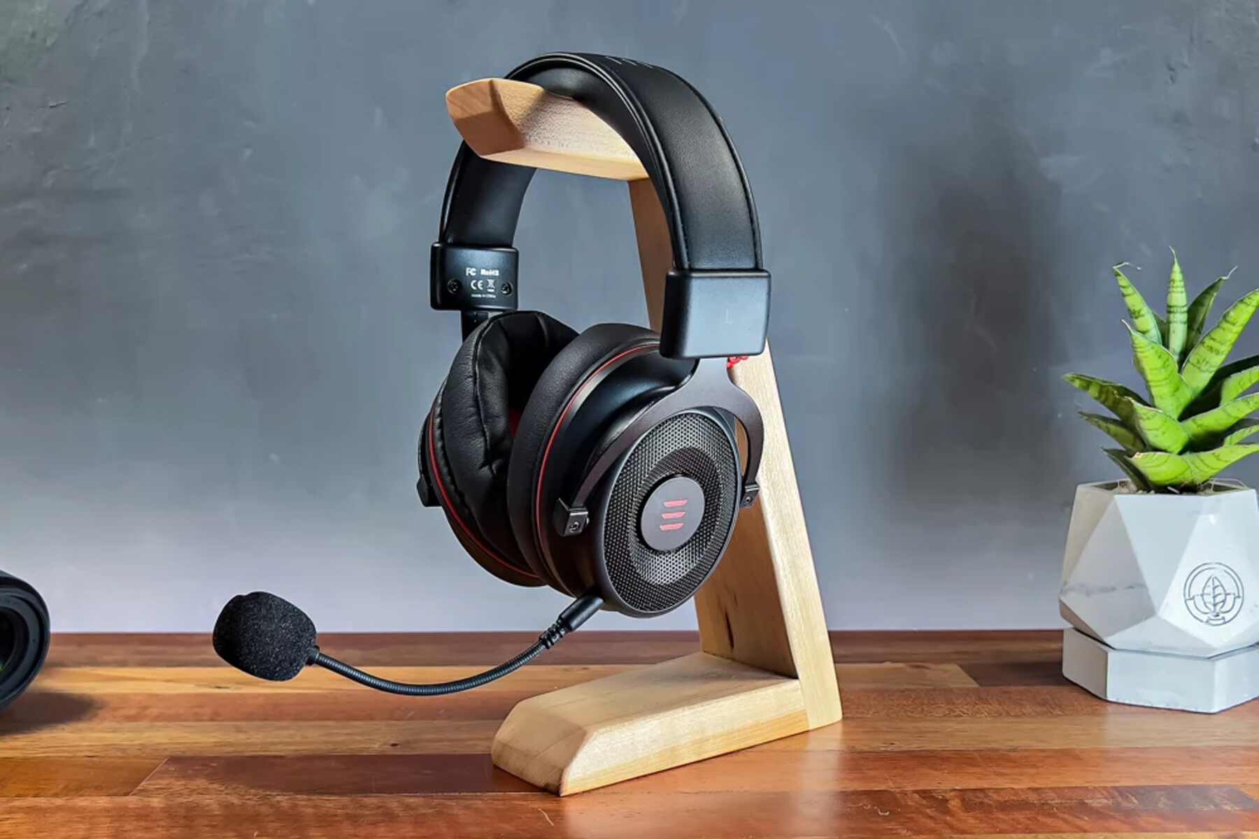 why-not-to-get-surround-sound-gaming-headset