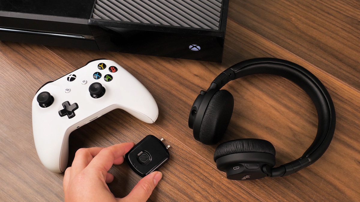 wireless-freedom-connecting-your-headset-to-xbox-one