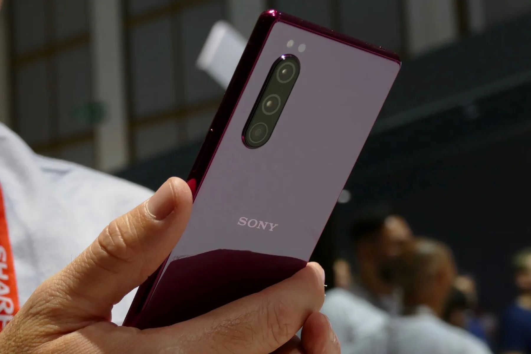Analyzing Factors Behind Lack Of Success For Sony Xperia Phones