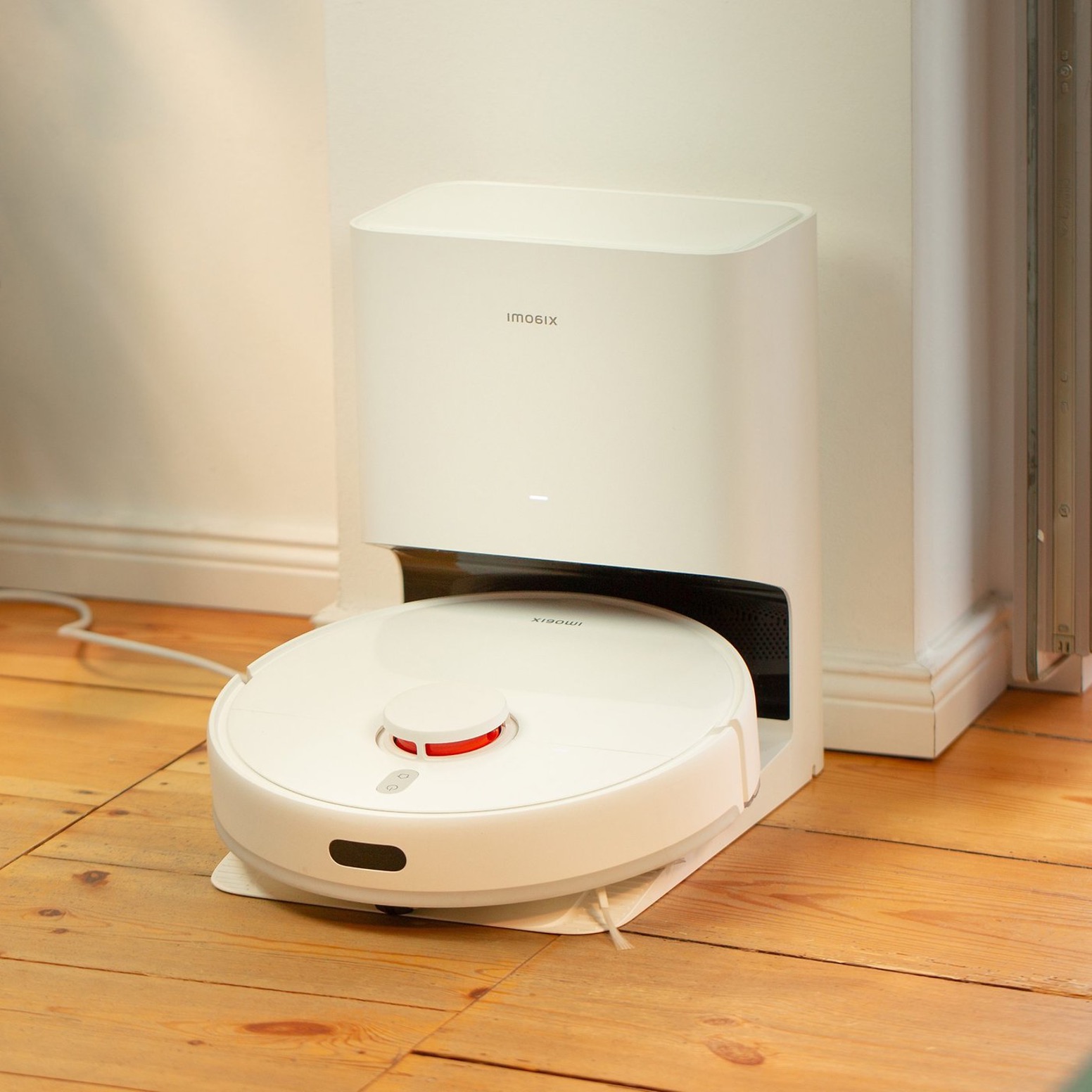 charging-xiaomi-robotic-vacuum-2-in-the-us-tips-and-tricks
