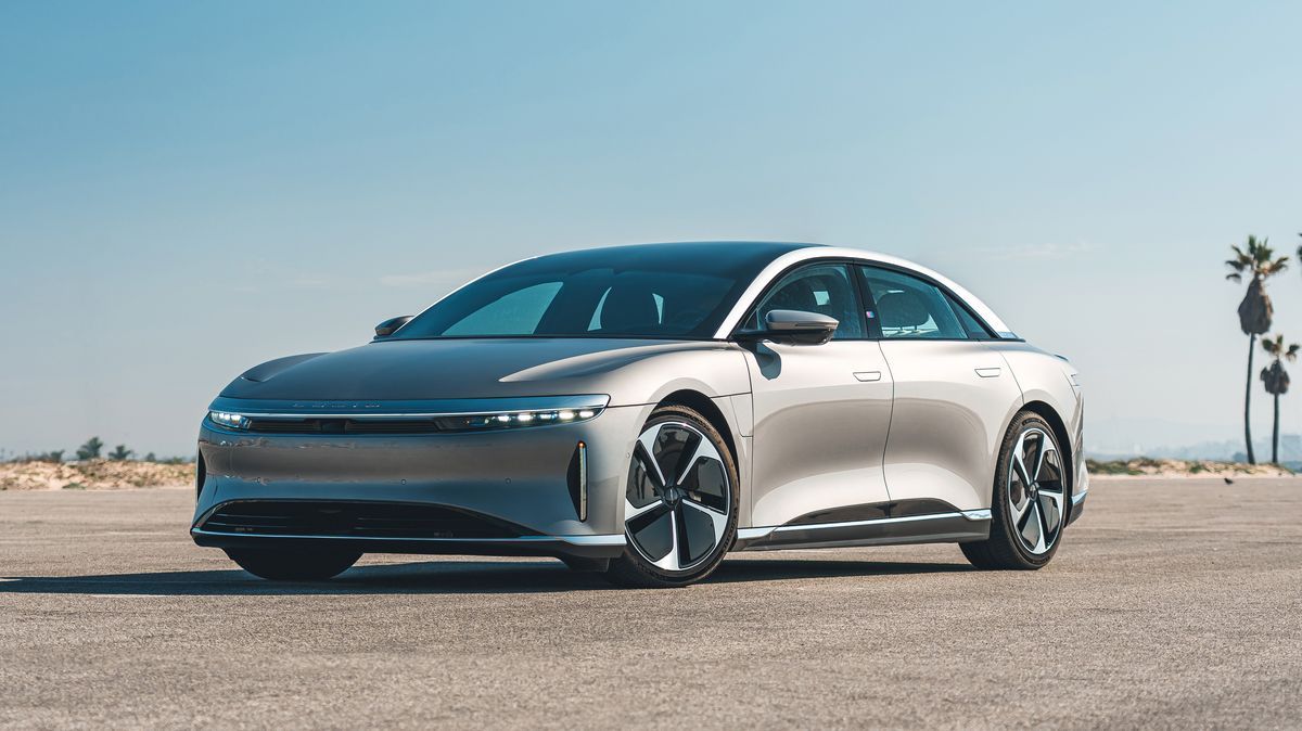 lucid-motors-slashes-prices-on-its-entry-level-electric-vehicles