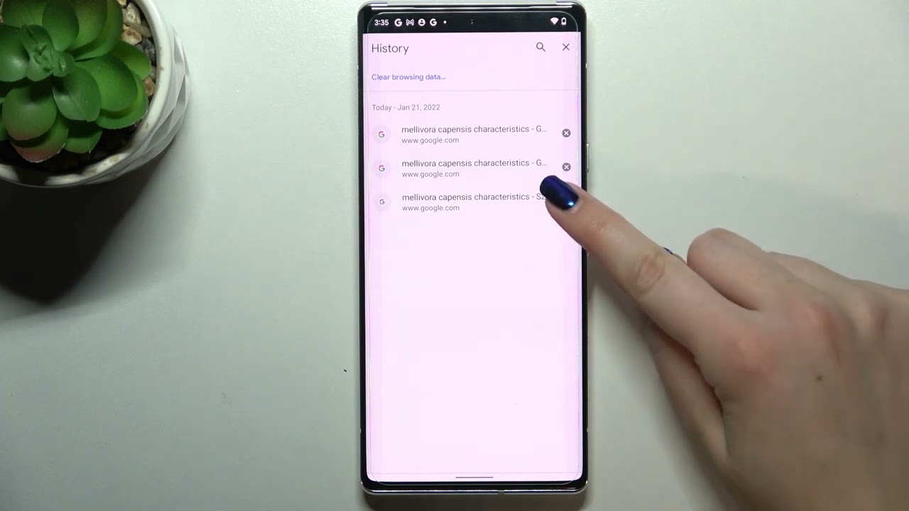 Managing Your Pixel 6: Clearing Search History