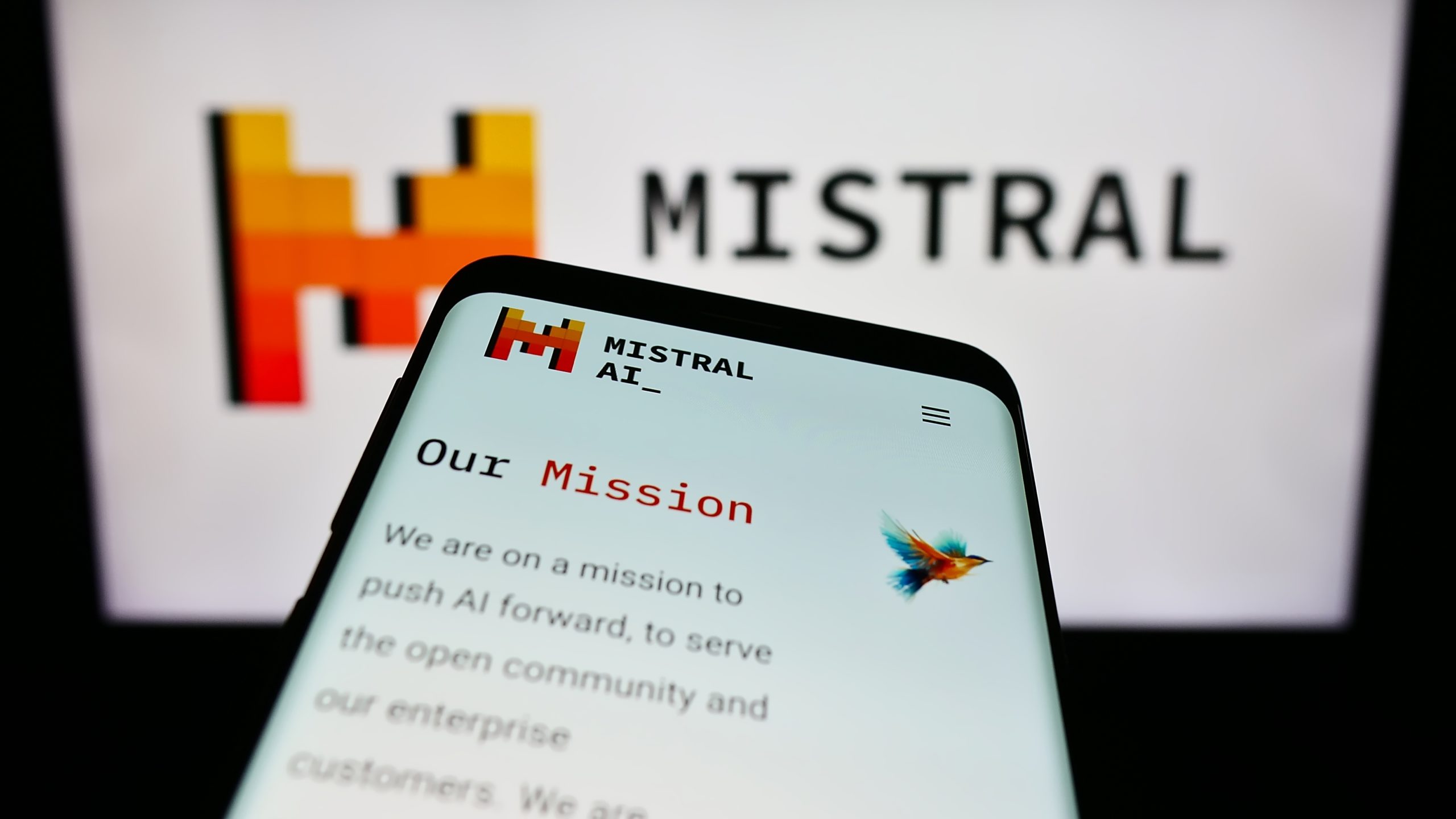Mistral AI Unveils New Model To Compete With GPT-4 And Introduces Its Own Chat Assistant