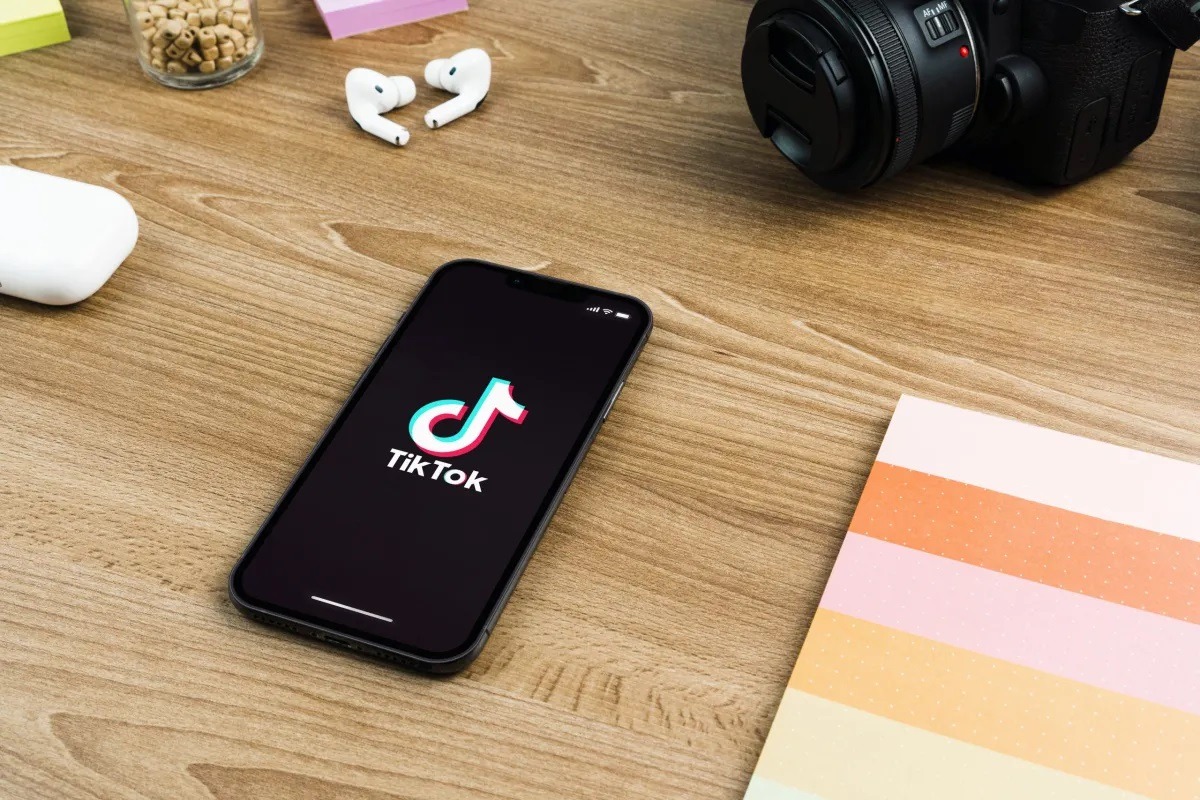 TikTok Faces Loss Of Songs In Dispute With Universal Music Group
