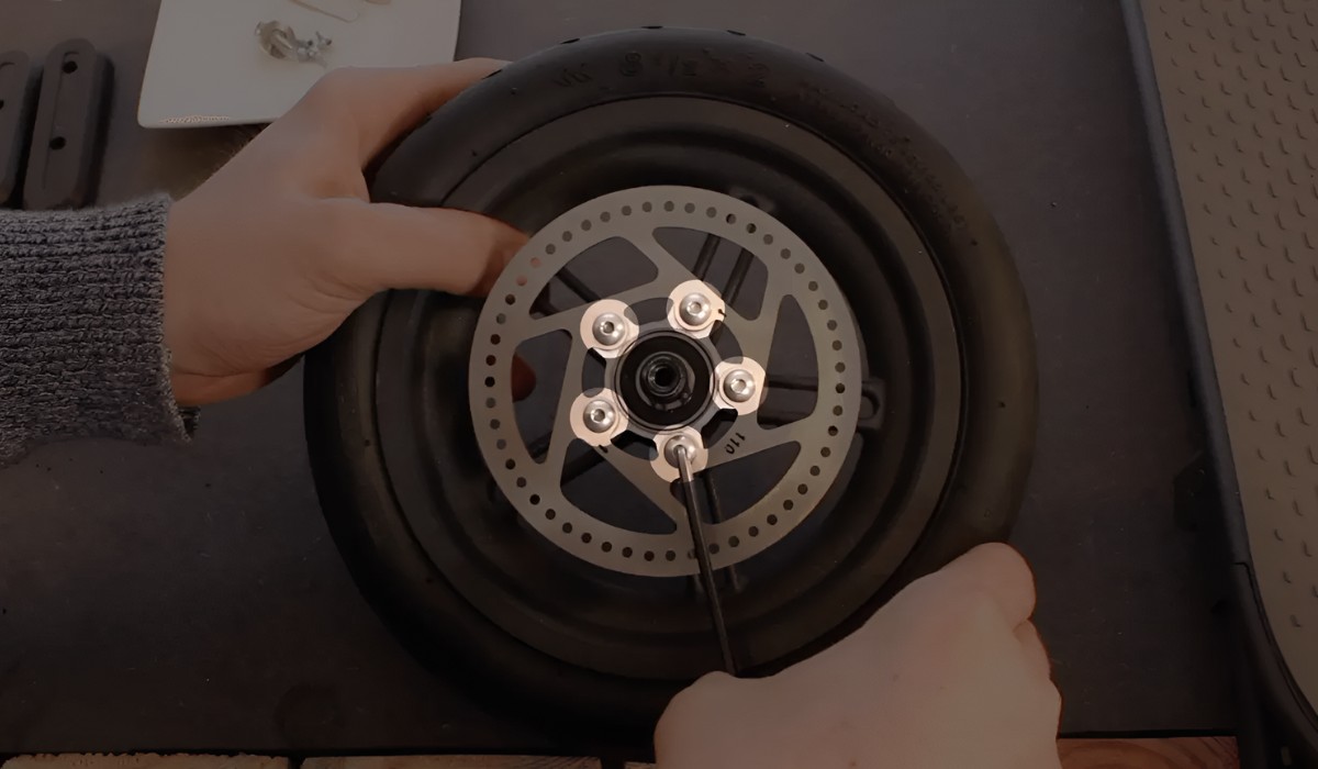 Xiaomi Scooter Tire Change: DIY Guide