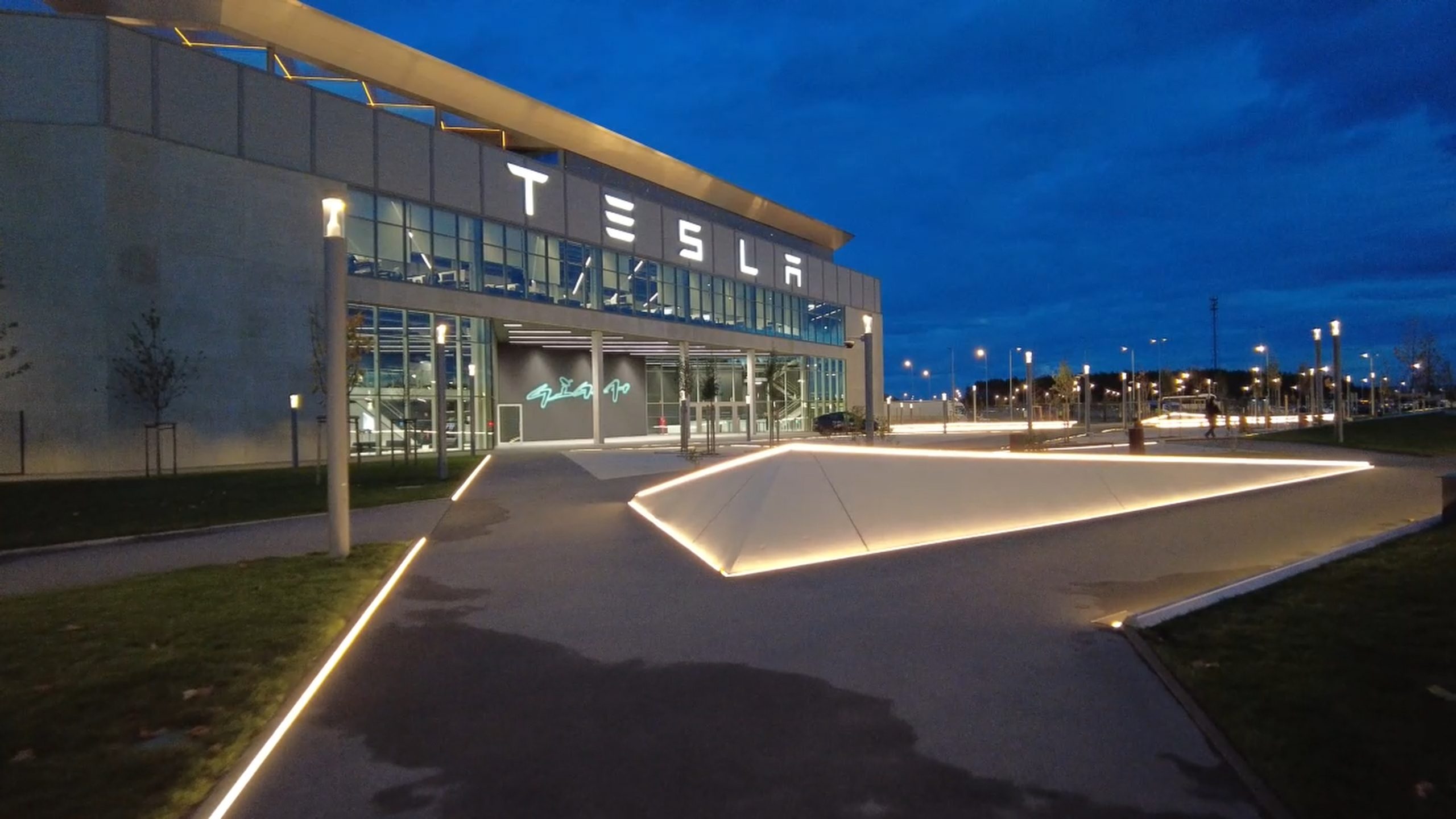 Tesla’s Berlin Factory Faces Shutdown After Suspected Arson Attack