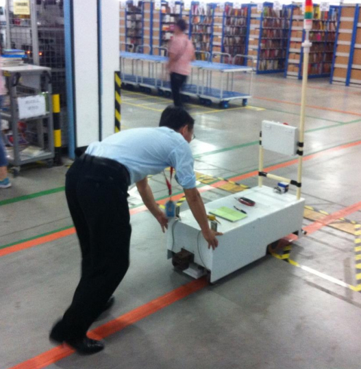Manual maneuvering of Supplier B AGV